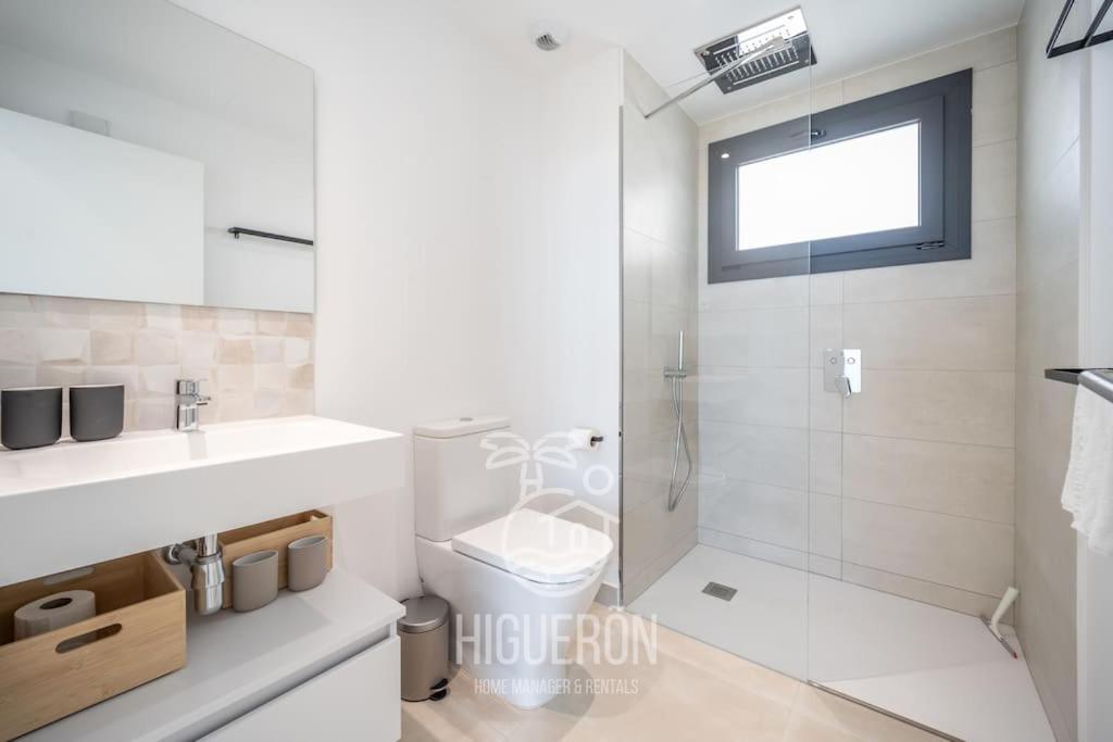 Higueronrentals Sweet Blue Apartment Málaga