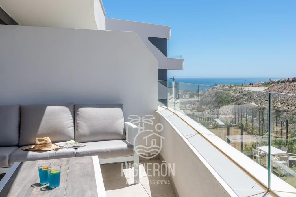 Higueronrentals Sweet Blue Apartment *